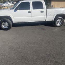 Chevy Silverado diesel 4 x 4