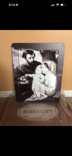 the holy family glass wall picture. brand new