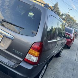 2003 Mazda Tribute