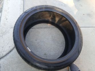 Pirelli Tire275/35/20