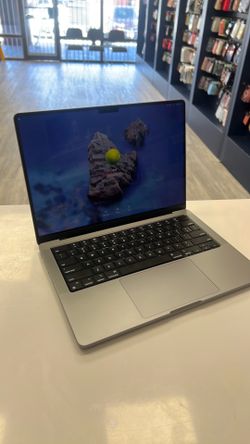 MacBook Pro 32ram 512gb 2021 14in