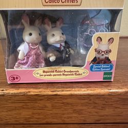 Calico Critters Hopscotch Rabbit Grandparents In Box