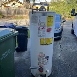 40 Gallon Water Heater Oldie But Goodie!