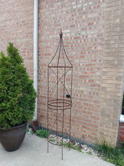Wrought Iron Rose Topiary Trellis, Rustic Garden Obelisk Plant Climber 82" X 16.5 "