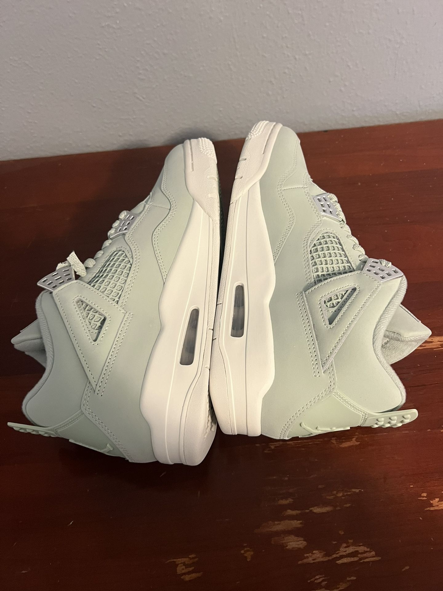 Air Jordan 4 Seafoam Fits Men Size 8