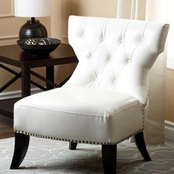 Gorgeous White Bonded Leather Chair
