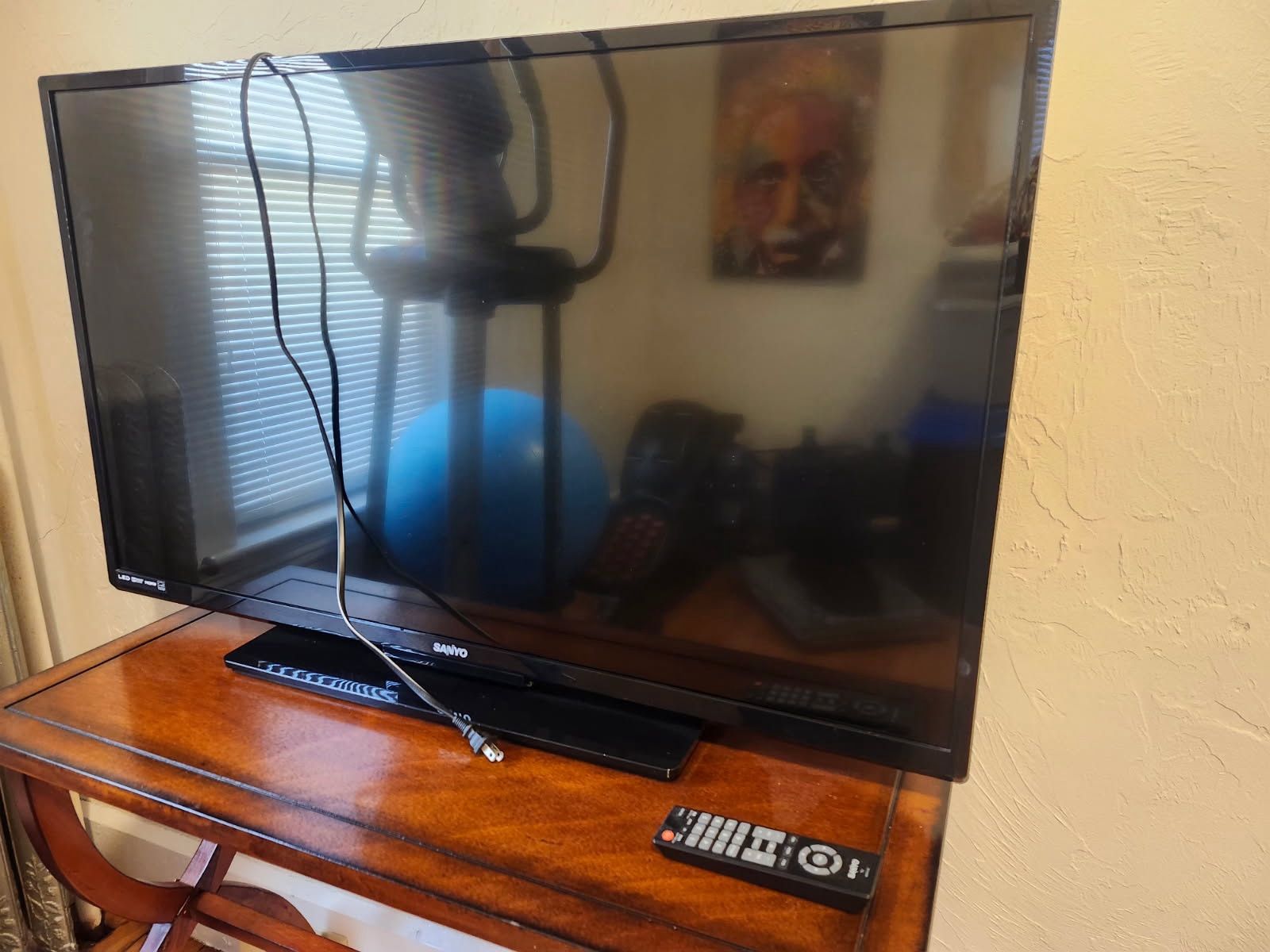 Like new Sanyo LED TV