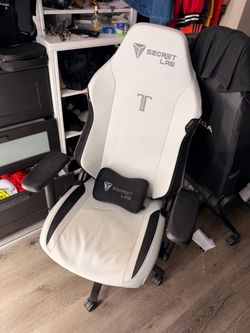 Secretlab Gaming Chair $150