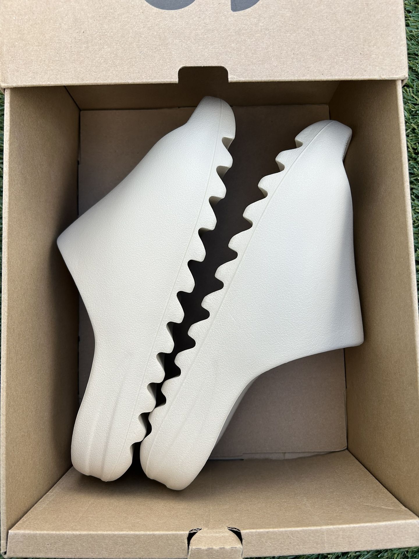 adidas yeezy slide bone