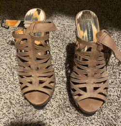 High Heel Sandals Size 7 1/2