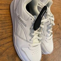 New Reebok’s Men White Leather Memory Foam Shoes Size 10