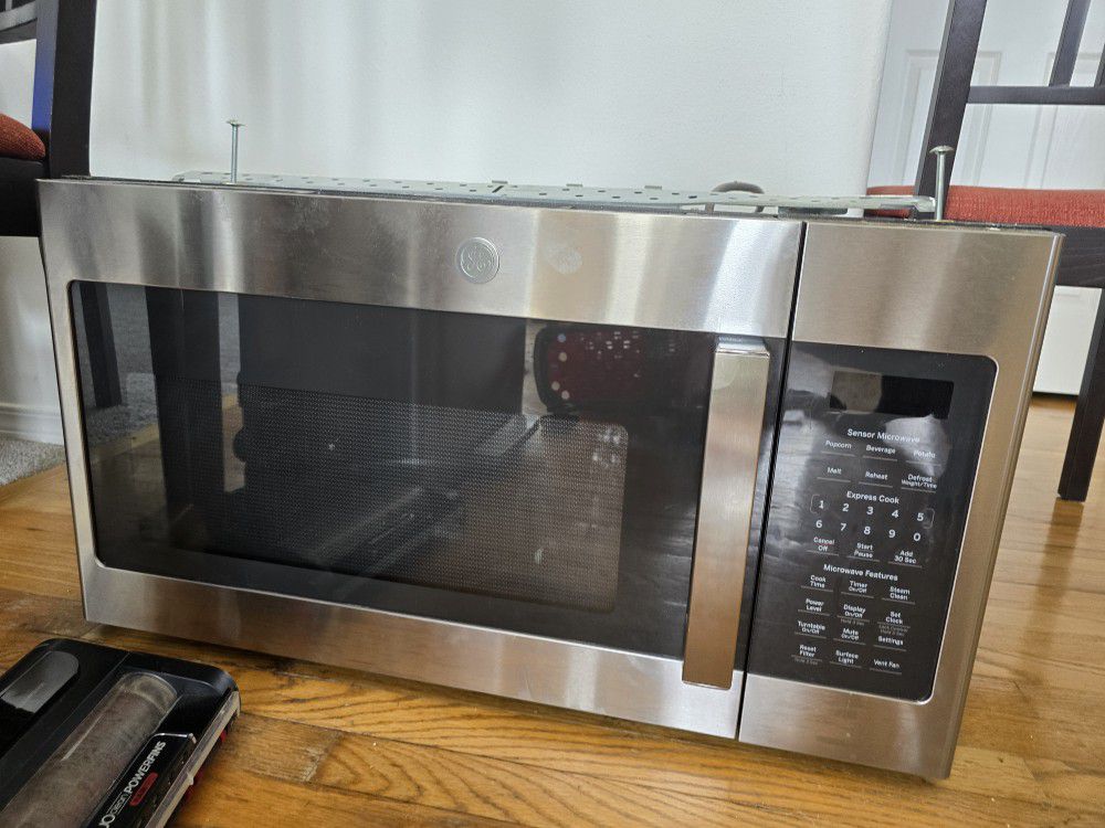 Microwave In Working Condition 