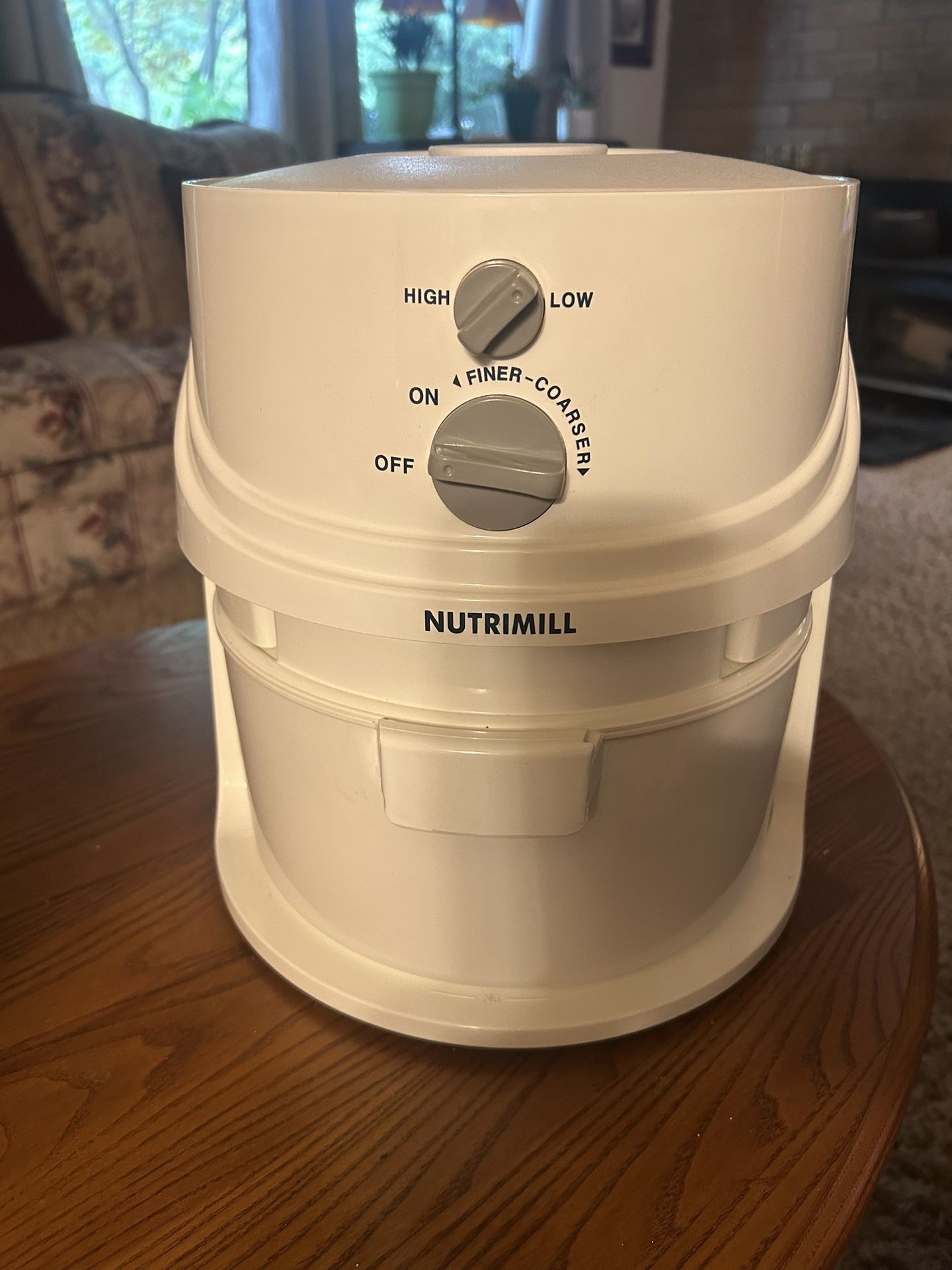 Nutrimill Grain Mill/wheat Grinder