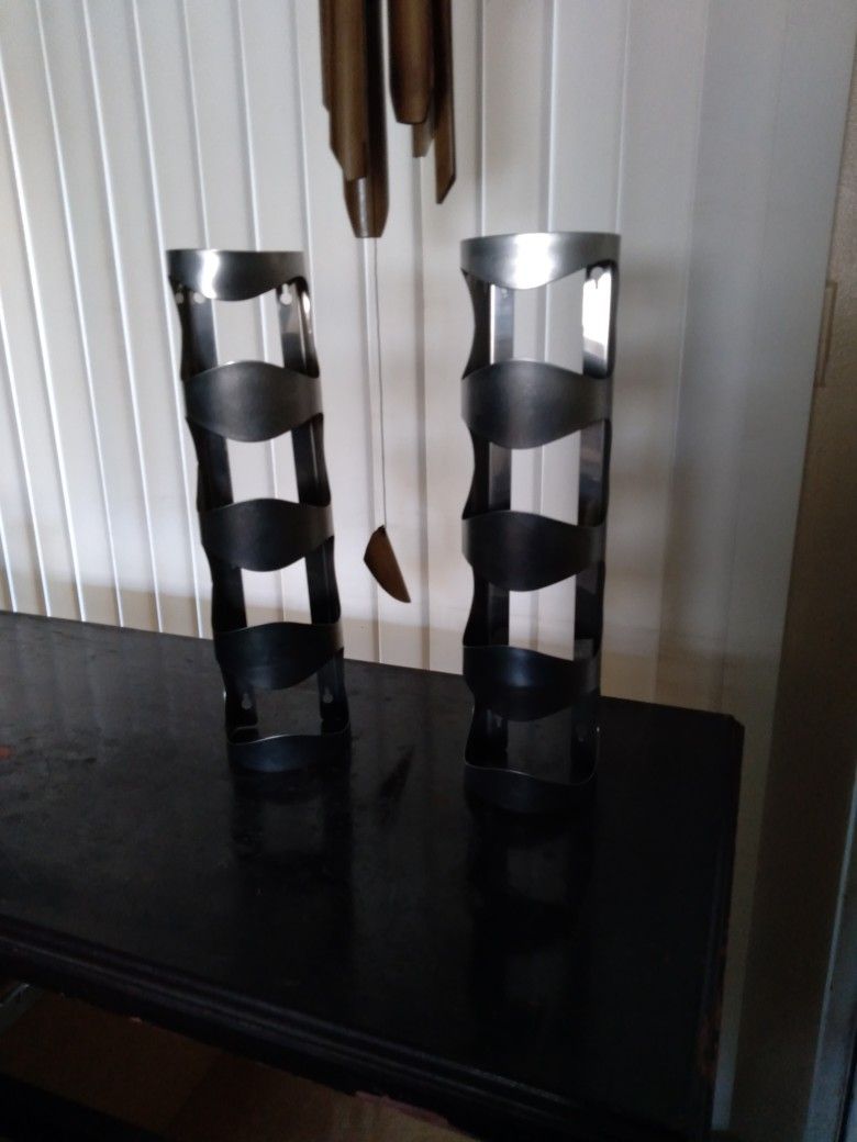 2 Wall Mount Wine Bottle Holders 4 Bottles Each .