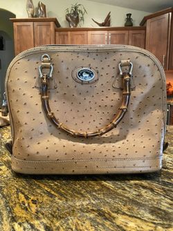 Dooney Bourke Leather Purse 