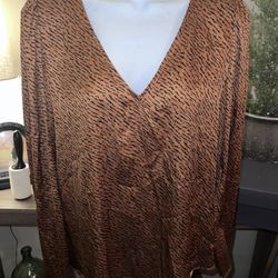 Women’s Brown Banana Republic Blouse Size Large 