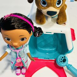 Disney Jr Doc McStuffins Just Play on the Go Pet Carrier, Findo Plush, & Doc McStuffins Doc Doll**READ**