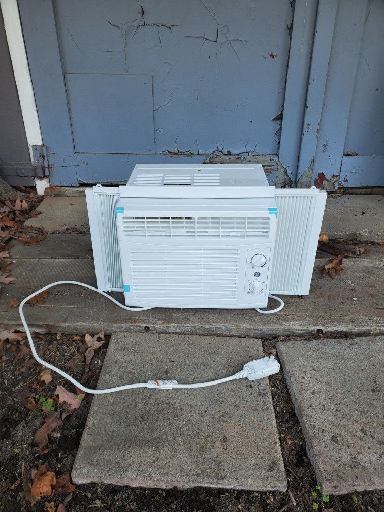 GE Window Air Conditioner
