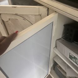 Farmhouse Chic Buffet And Three Bar Stools