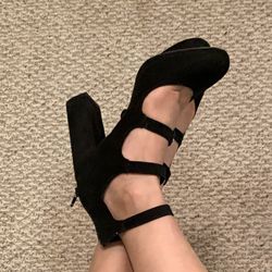 New Aldo brand black heels & Flats 