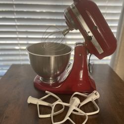 KitchenAid Artisan 5-Qt Tilt-Head Stand Mixer - Red - Works Great + Extras