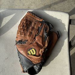 Baseball glove