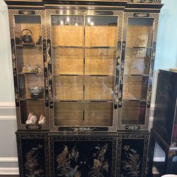 vintage Mid Century Drexel Heritage Asian Chinoiserie Black Lacquered & Gold Gilt China Cabinet