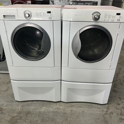Front Load Washer Dryer Set On Pedestals 