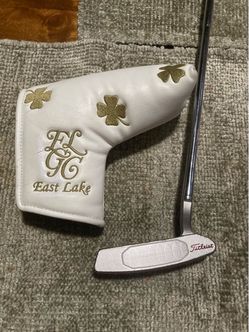VERY NICE RH SCOTTY CAMERON 35”STUDIO STYLE NEWPORT 1.5 WITH EAST LAKE GC HEAD COVER