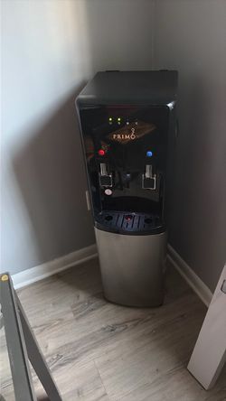 Cold and hot water machine