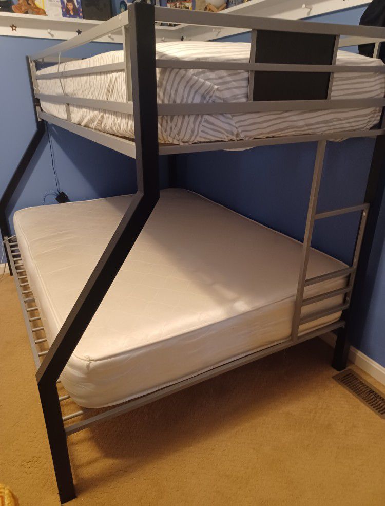 Black and Silver Full/Twin Bunk Bed

