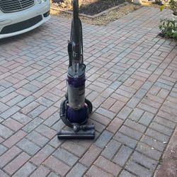 Dyson Vacuum 