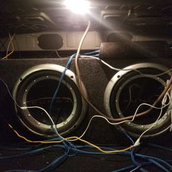 2 Rockford Subs And Amp