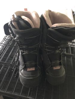 Snow boarding boots woman’s