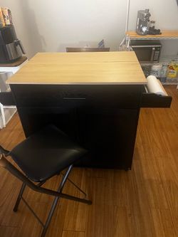 Island w/stools, tv stand, couch