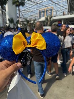 LA Rams Disney Minnie ears Exclusive