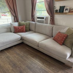 Living Spaces Lindsey Sectional With Chaise- BEIGE