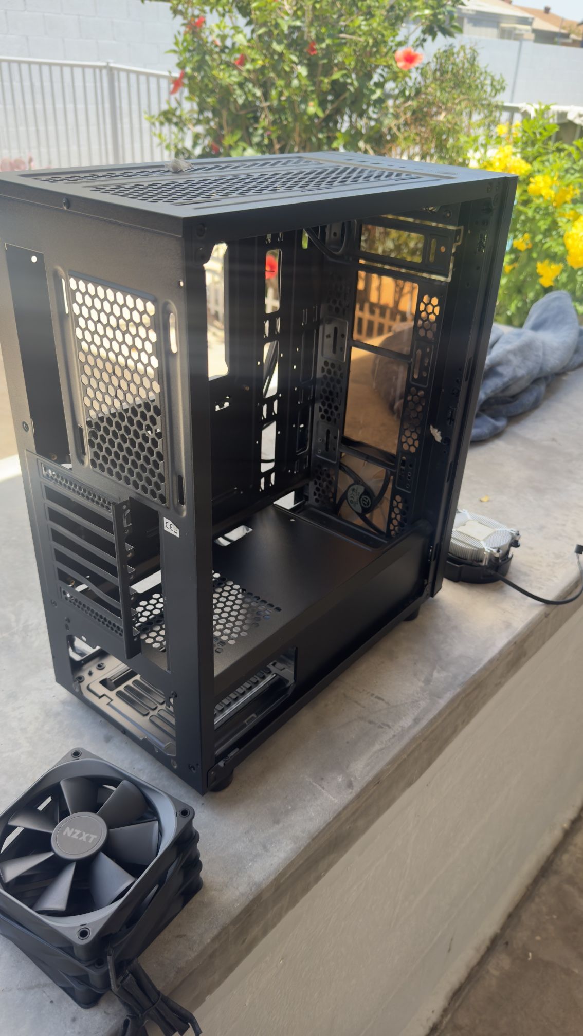 PC case / NZXT Fans / CPU stock cooler