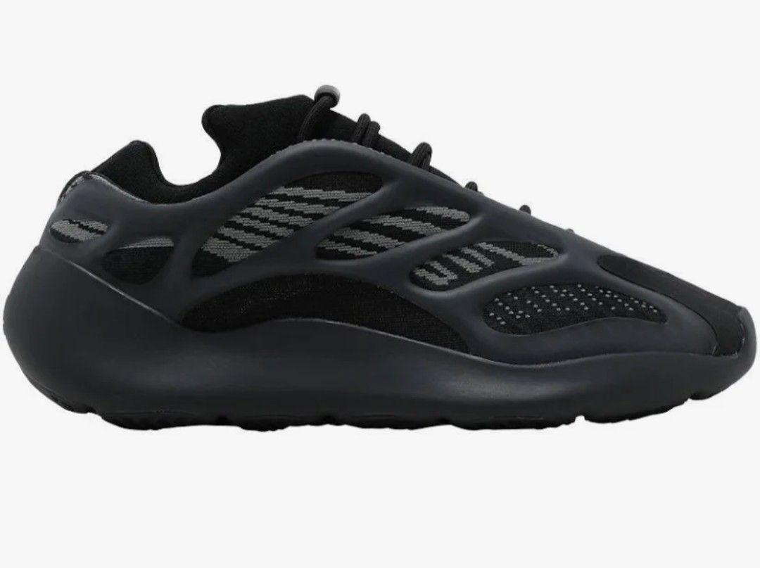 Yeezy Boost 700 V3 *Restock