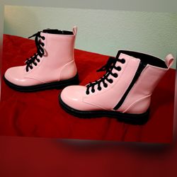 Pink boots with black new. Didn't fit  size 9