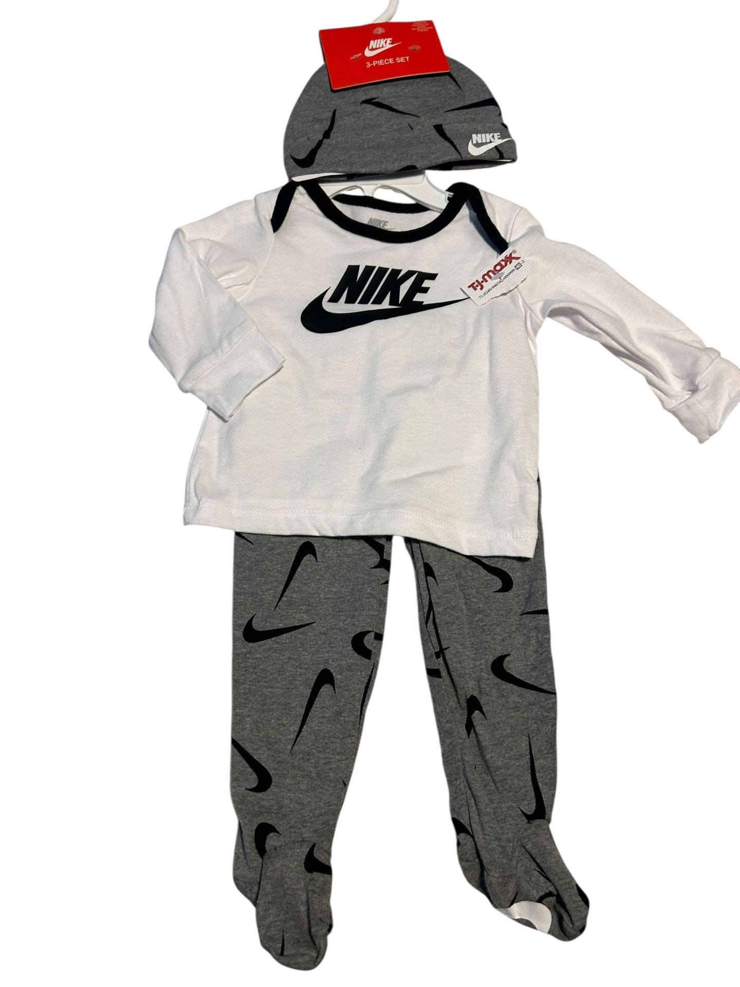 Nike Infant 3-Piece Swoosh Set - White & Gray 6 mo