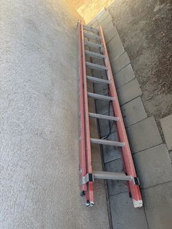10’ Werner fiberglass extension ladder
