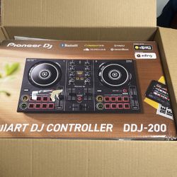 Pioneer DJ Contoller