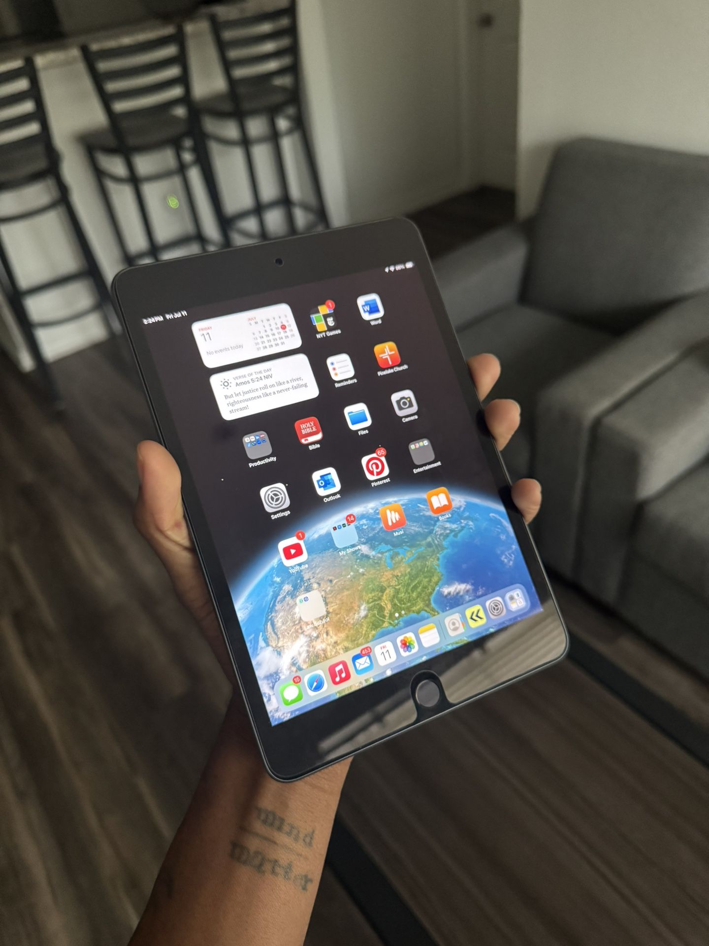 iPad Mini Series w/ Apple Pencil