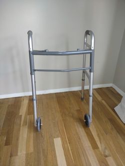 Walker..Like New..Pick Up In Selden NY..Pice Is $10