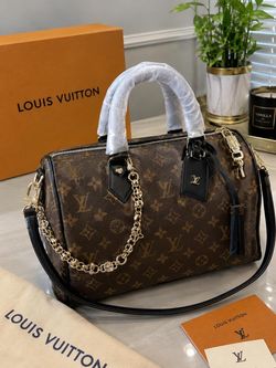 Louis Vuitton Monogram Speedy Bandoulière Bag