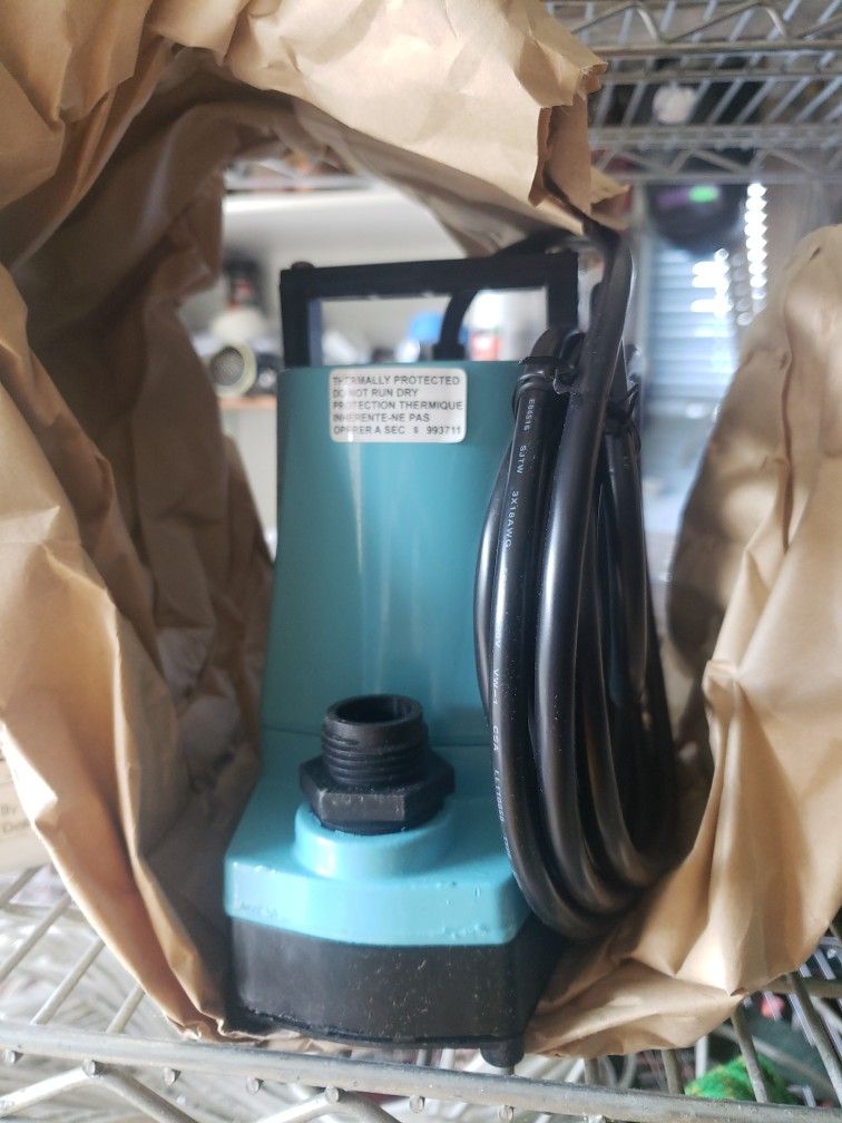 Little Giant Aluminum Manual Hydroponics Pump