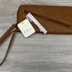 Free People Brown Tan Vegan Leather Wallet Wristlet Zip Around New