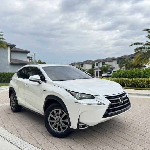 2017 LEXUS NX 200T SPORT