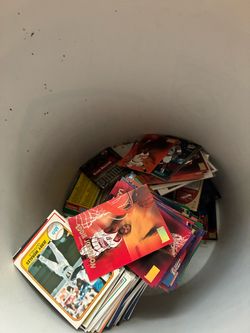 Mixed Lot of Sports Trading Cards